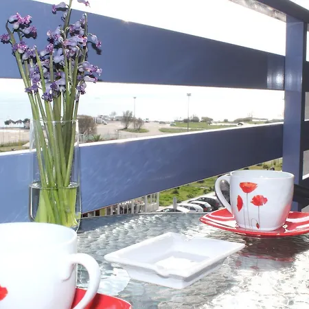Cuba Libre Apartment Split